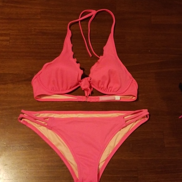 Victoria Secret Bikini - Picture 1 of 6